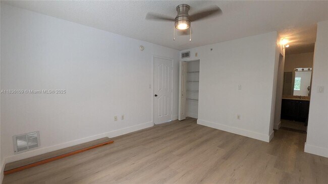 Building Photo - 445 SW 11th St