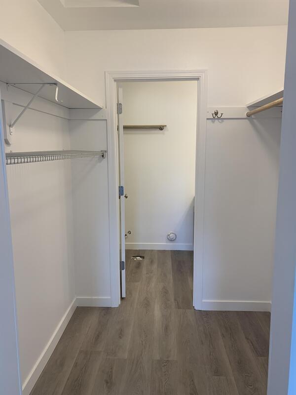 Building Photo - 210 Noble St