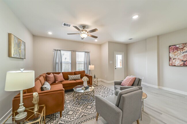 Building Photo - 3623 Pathfinder Ct