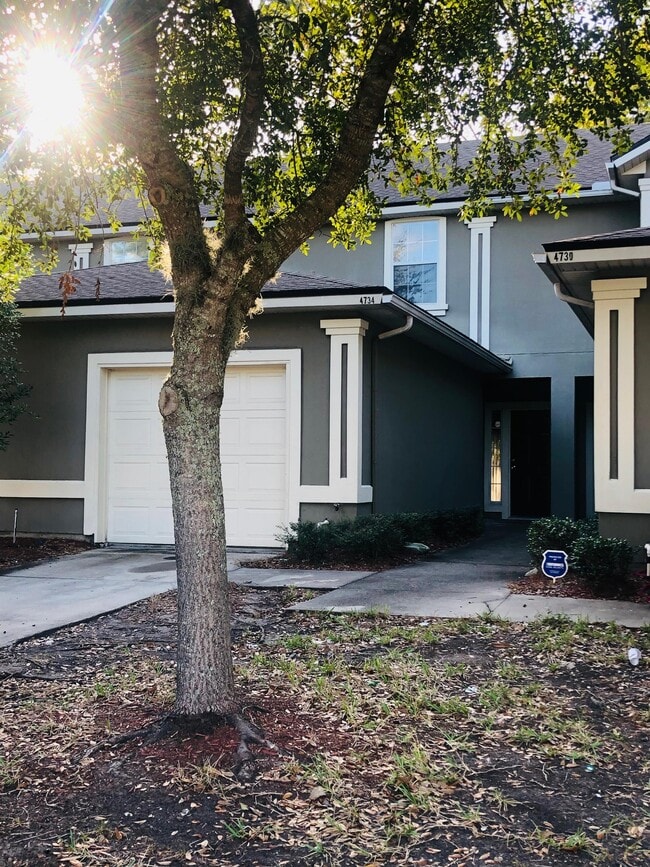 Building Photo - 4734 Playpen Dr