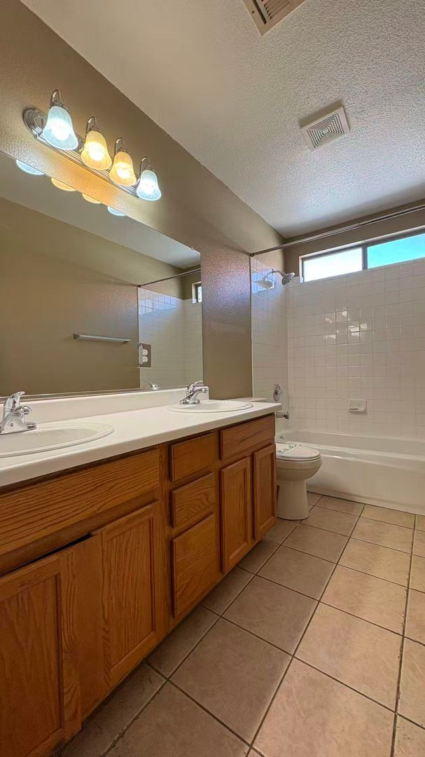 Building Photo - 8928 Quarrystone Way