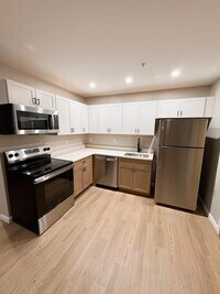 Building Photo - 15 Mountain Rd