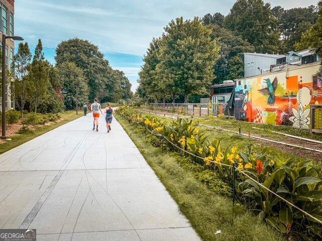 Building Photo - 174 Chester Ave SE