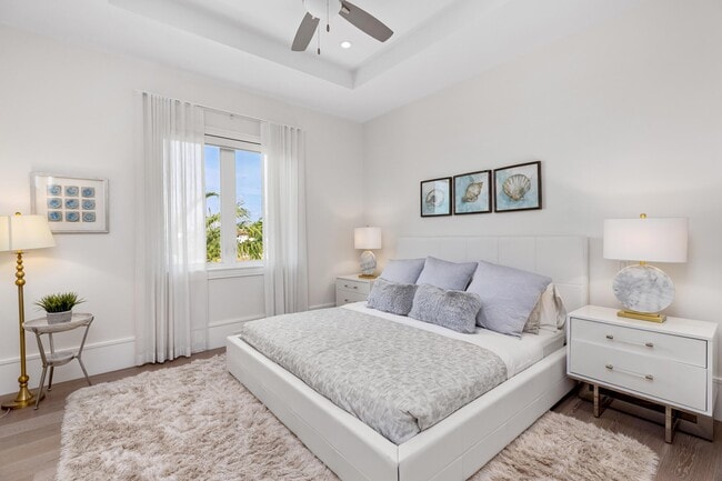 Building Photo - 863 Enfield St