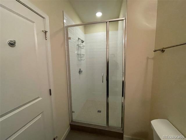 Building Photo - 1883 Vine St