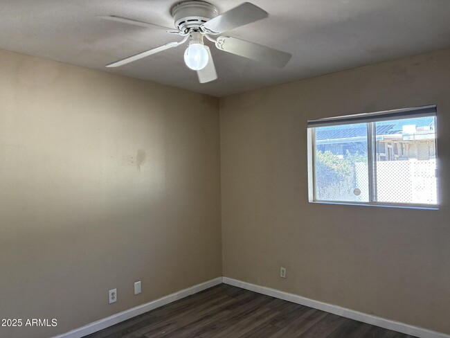 Building Photo - 12643 N 113th Dr
