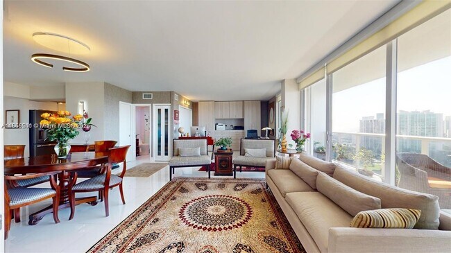 Building Photo - 3625 N Country Club Dr