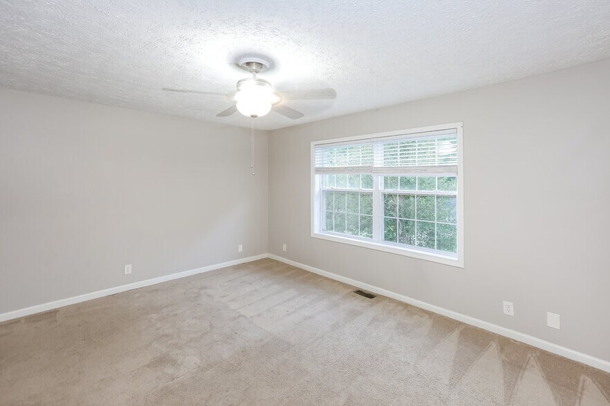 Building Photo - 5225 Milhaven Ln