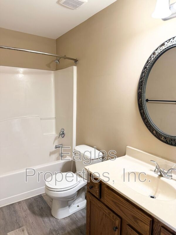 Building Photo - 312 Charlie Braswell Rd