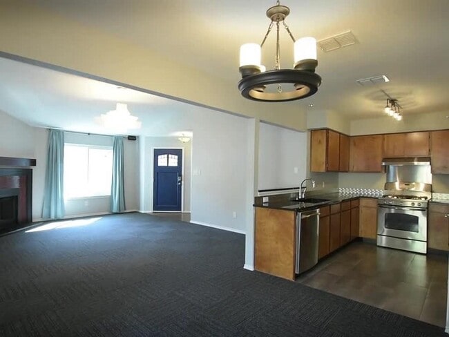 Building Photo - 13019 Emma Lee Ave