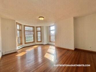 Building Photo - 172 Webster St