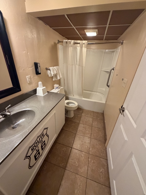 Building Photo - 625 E St Joseph St