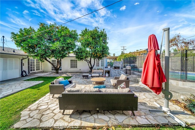 Building Photo - 14143 Hatteras St