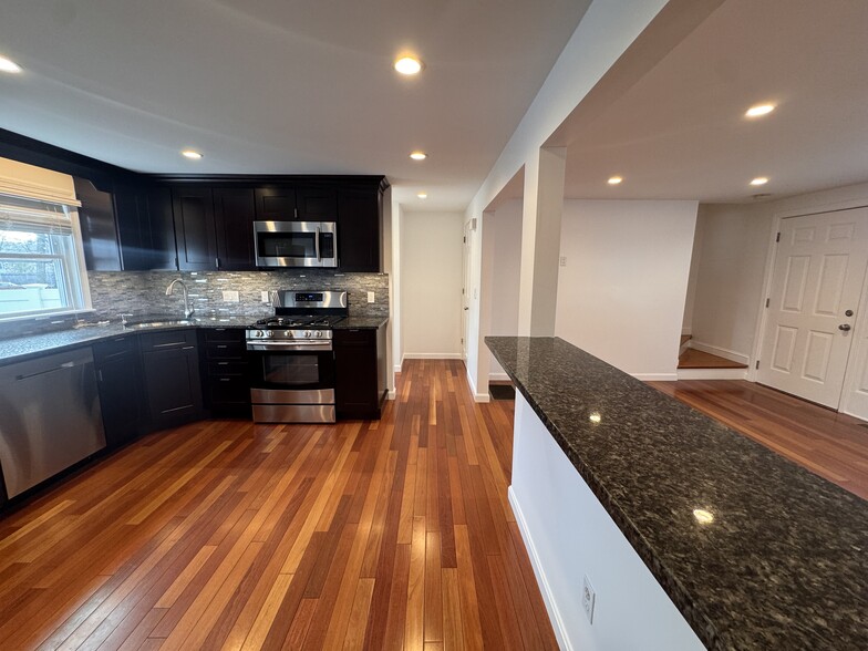 Building Photo - 34 Braman St