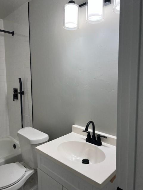 Building Photo - 919 Stetson Ave