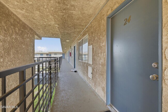 Building Photo - 5036 W Ave L8