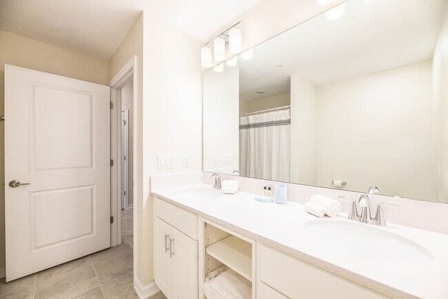 Building Photo - 3161 Paradox Cir