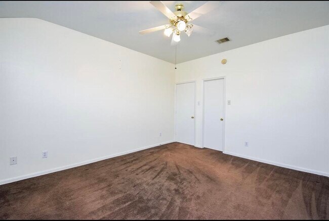 Building Photo - 20802 Oak Rain Ct