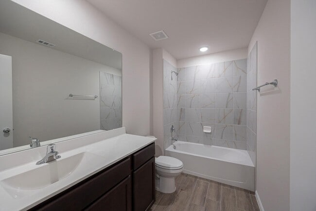 Building Photo - 105 Corcovado Ave