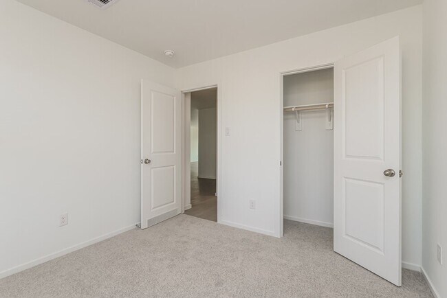 Building Photo - 12113 Kellsway Ct