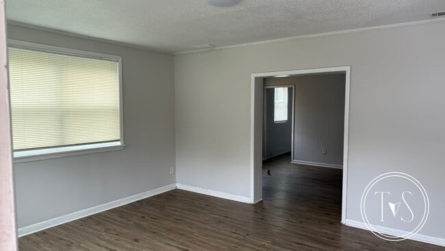 Building Photo - 918 Lynah St