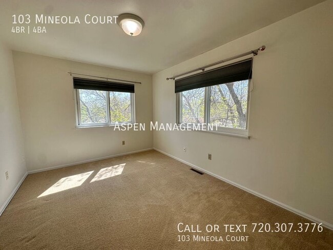 Building Photo - 103 Mineola Ct