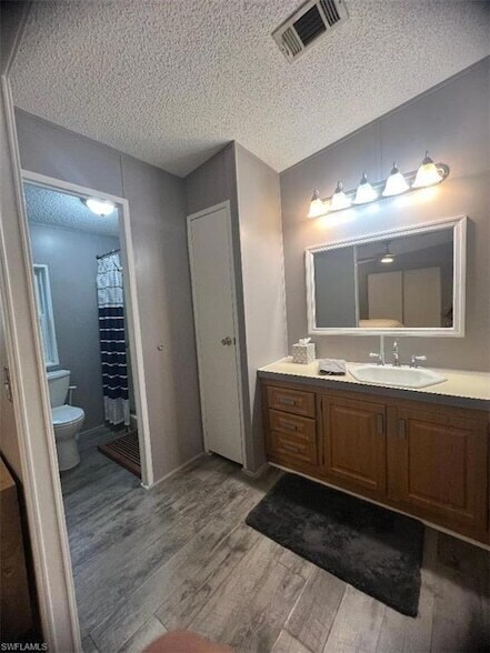 Building Photo - 1515 Gulf Coast Dr
