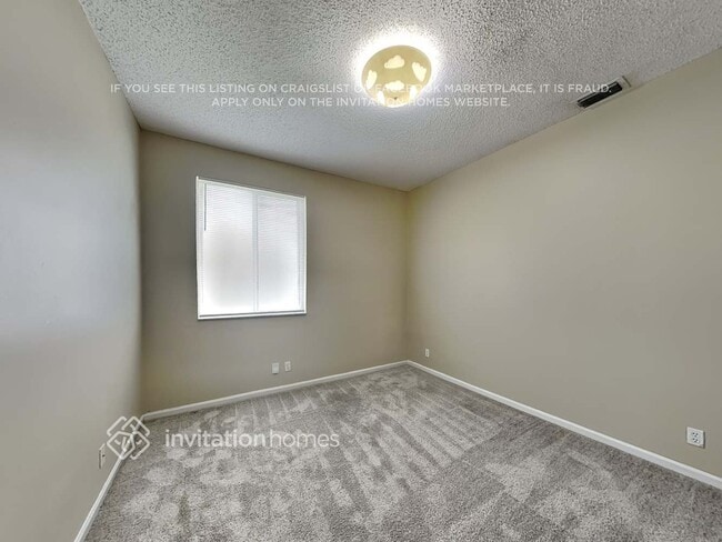 Building Photo - 5534 Lake Tern Pl