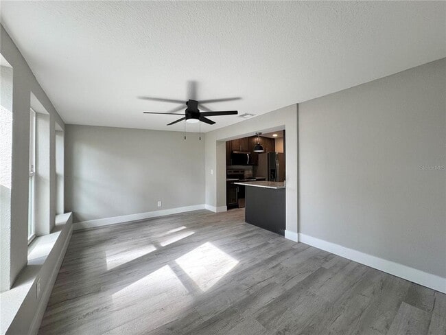 Building Photo - 2346 Section Dr