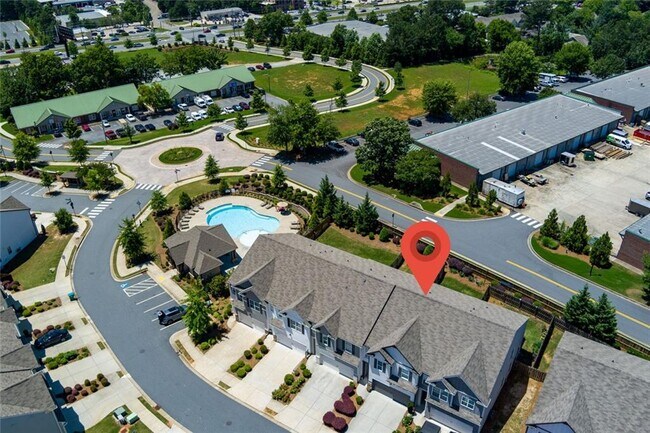 Building Photo - 723 Woodstock Grove Dr
