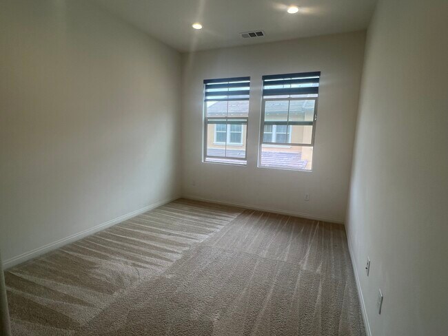 Building Photo - 2404 Sanabria Ln