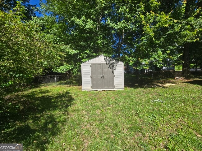 Building Photo - 4215 Terrace Dr