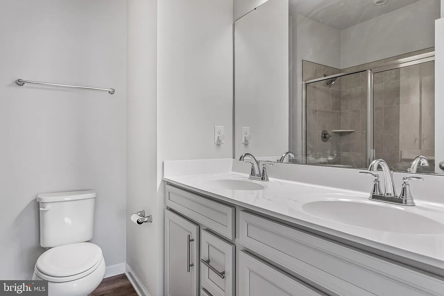Third floor bathroom (attached to master bed) - 48 Sidney Ln