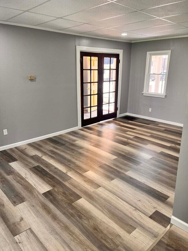 Building Photo - Newcomerstown Quad