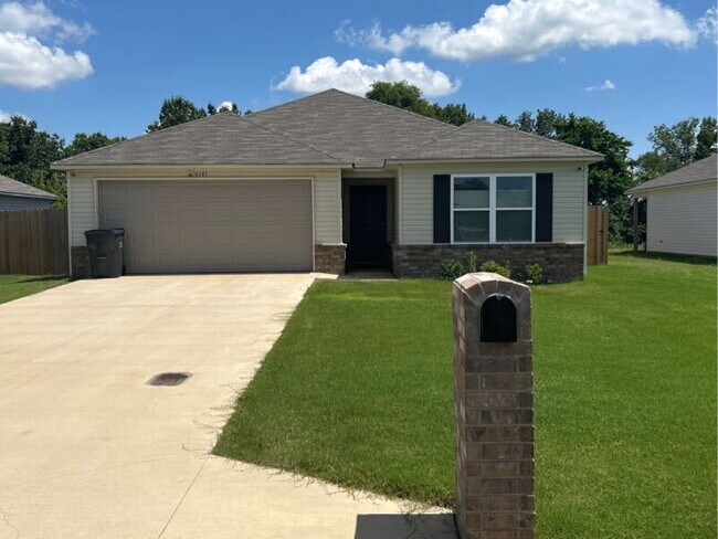 Primary Photo - 5141 Yukon Dr