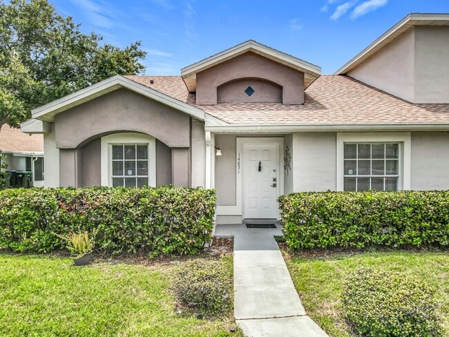 Building Photo - Island Cove Villas at Meadow Woods 1-Story...