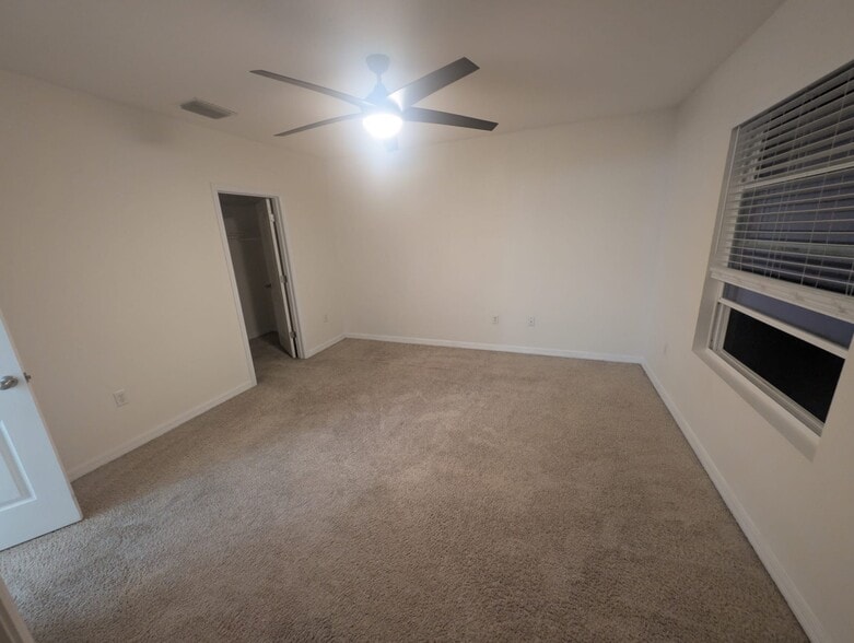 Building Photo - 9710 Hound Chase Dr