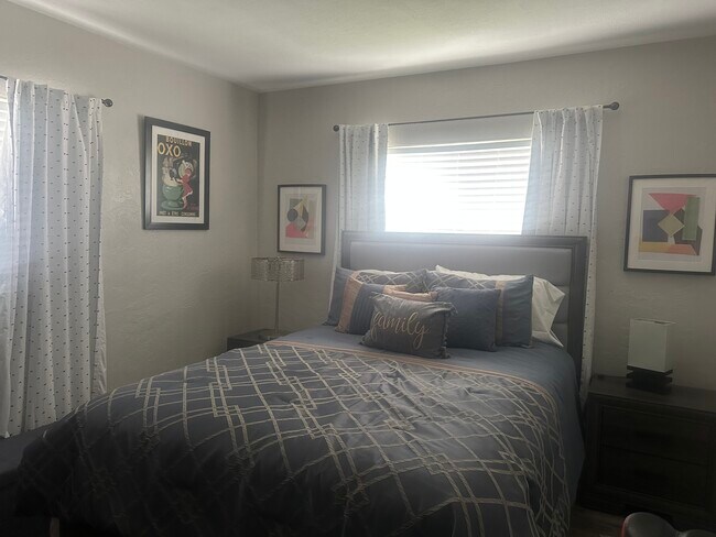 Building Photo - 7204 NW 77th St