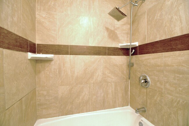 Building Photo - 6489 Hart Ln