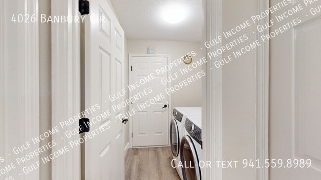 Building Photo - 4026 Banbury Cir