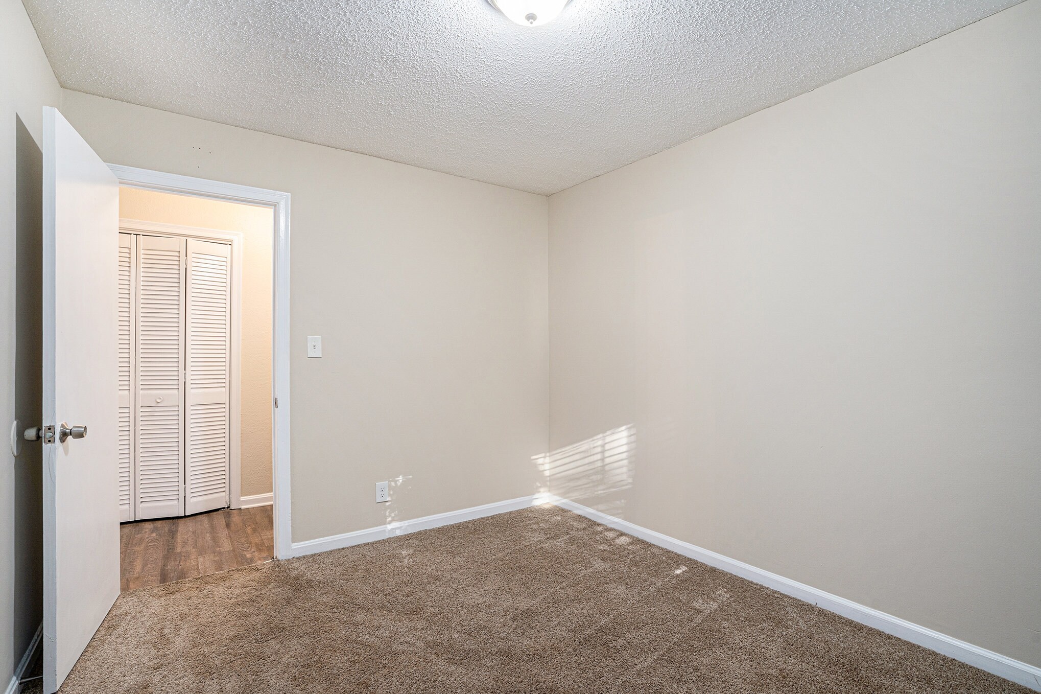 Building Photo - 2519 Brentwood Rd