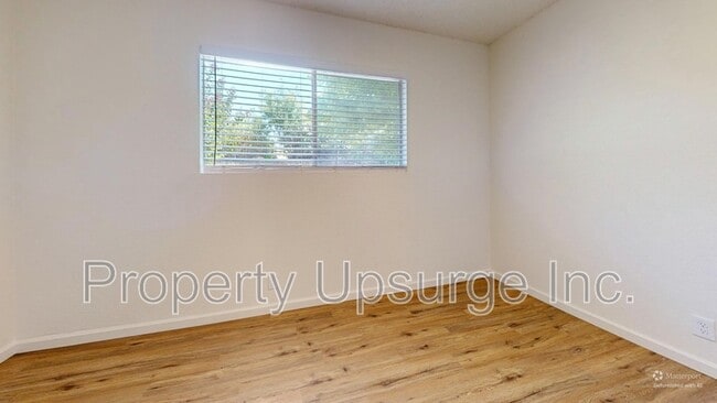 Building Photo - 2741 Gilmore Ln