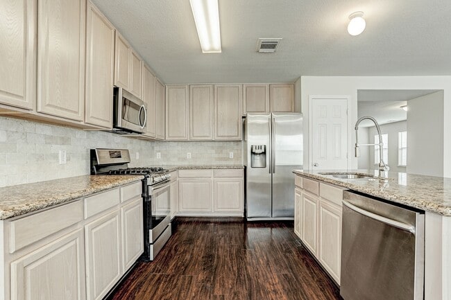 Building Photo - Medical Center Home for Lease! Move-in Ready!