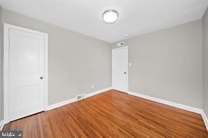 Building Photo - 504 Sharpley Ln