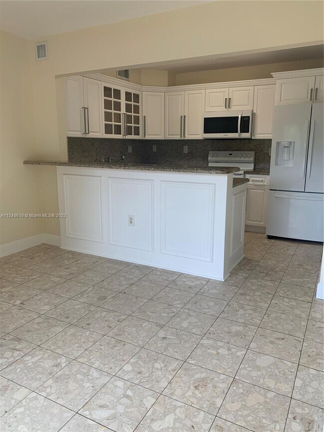 Building Photo - 5800 SW 127th Ave