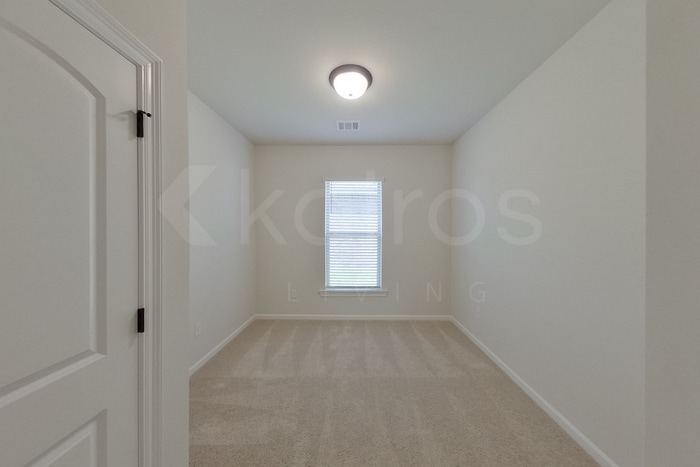 Building Photo - 13968 Rosewell St
