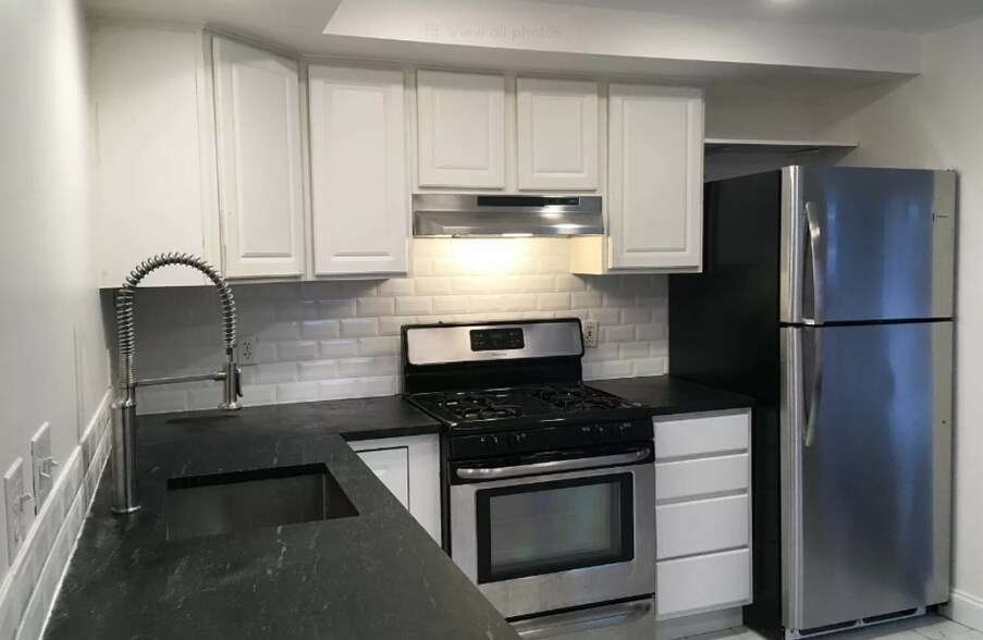 Building Photo - 159 Auburn St