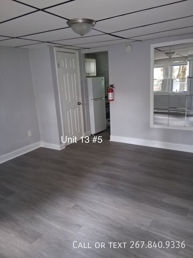 Building Photo - 674-684 Stuyvesant Avenue , 13-15 Christoph Ave-674-2