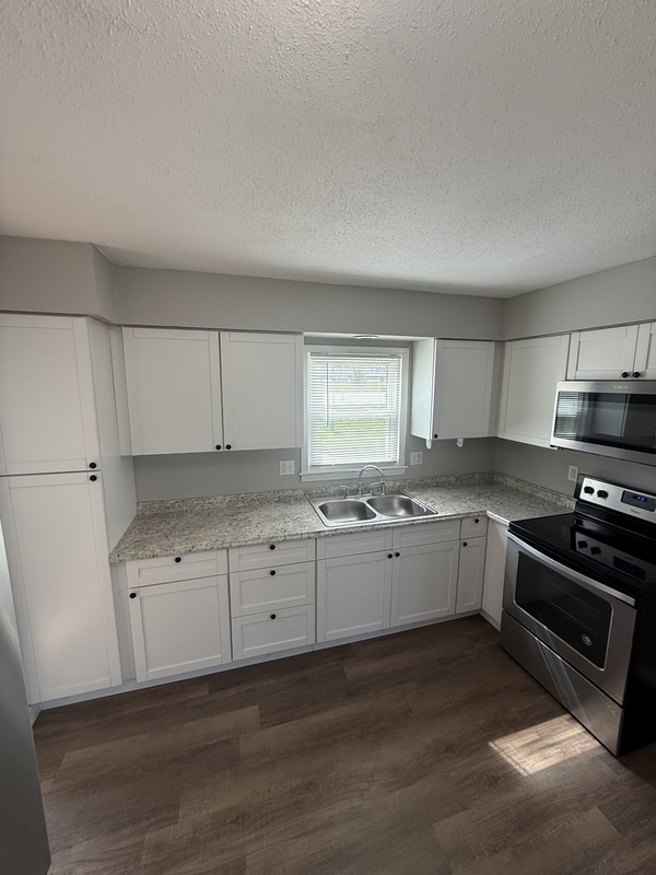 Building Photo - 3506 S Duff Ave