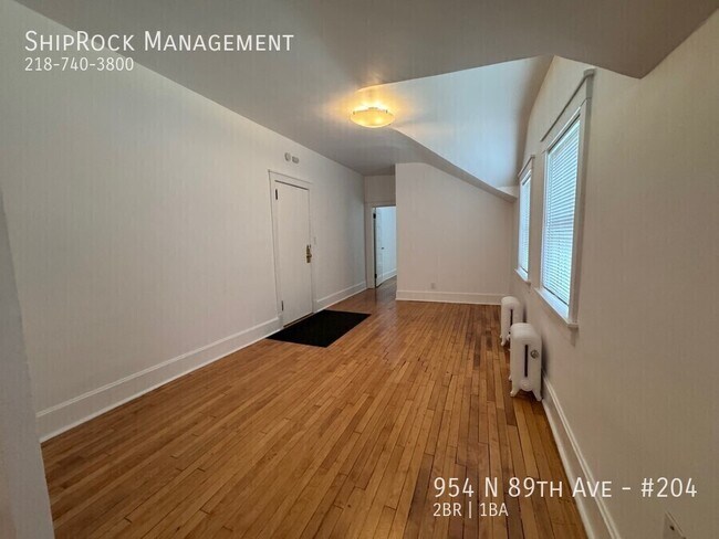 Building Photo - 954 89th Ave W